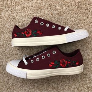 NEW Converse Burgundy Chuck Taylor All Star